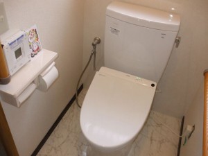 トイレの便器を超節水型のトイレに取り替えました。